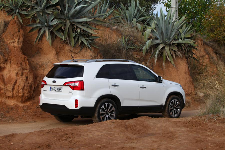  Kia Sorento 2013 года  (EU) (фото 78 из 85)